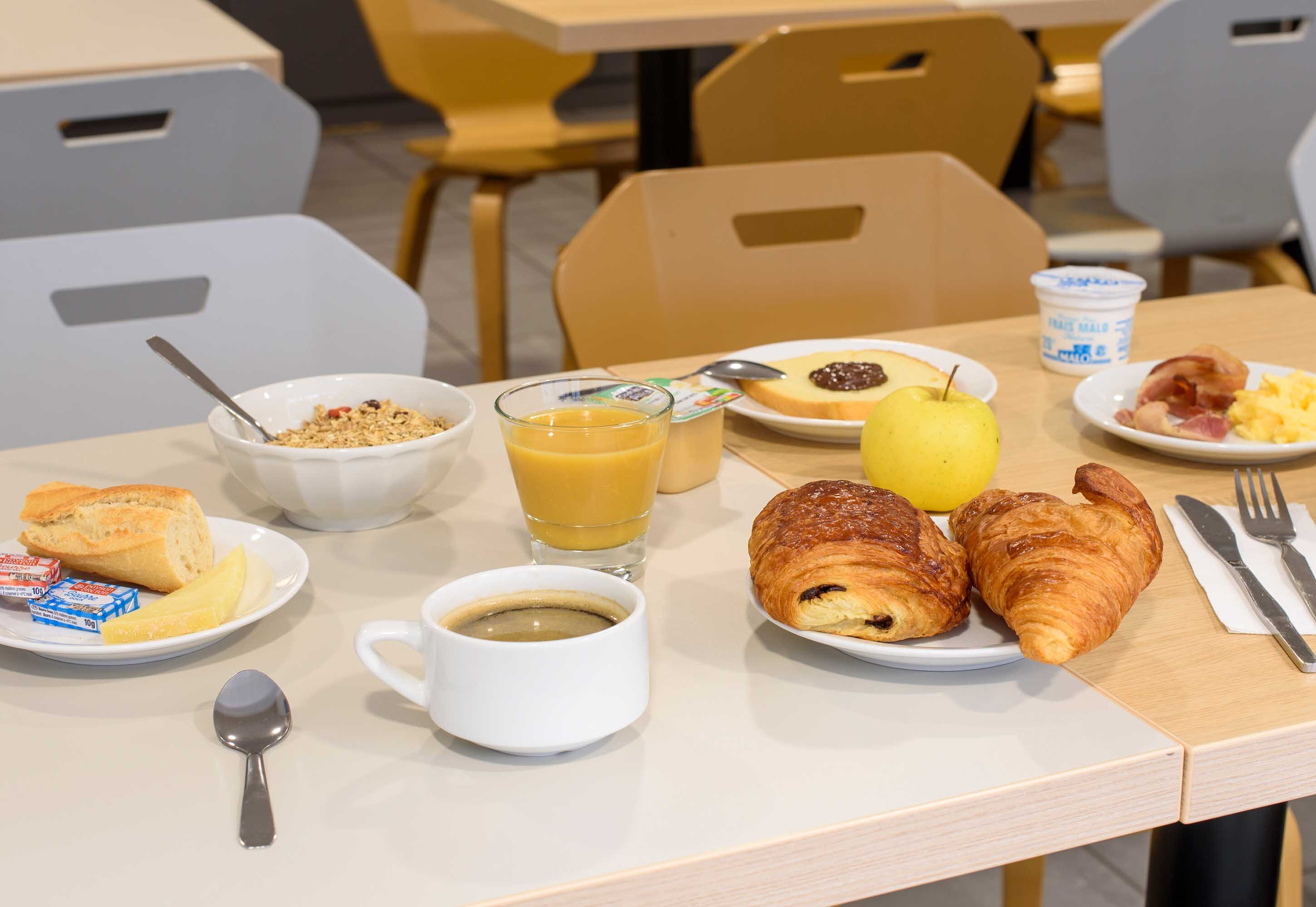 B&b Hotel Castres Centre Gambetta-餐饮