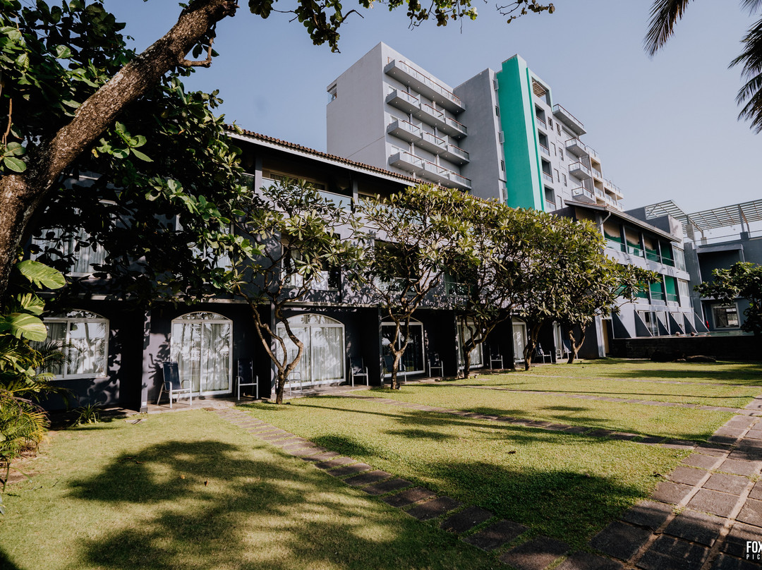 Earl's Regent Negombo