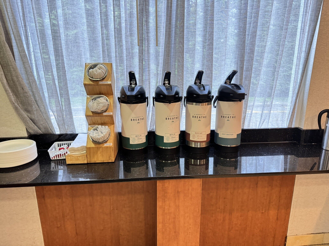 莫沃万枫酒店及套房主图