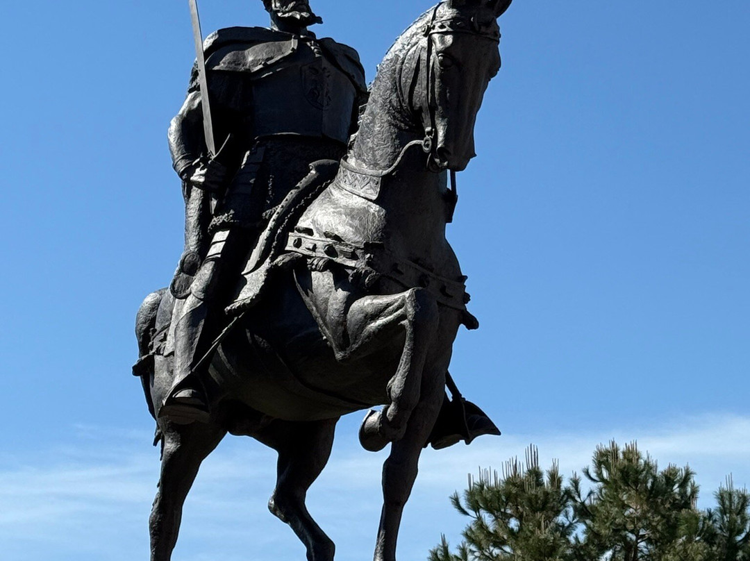 Skanderbeg Statue-地拉那必去景点