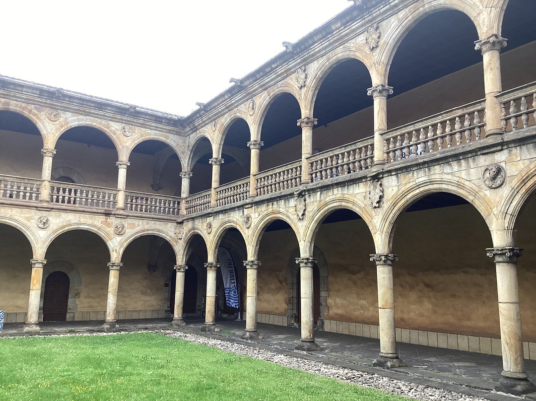 Universidad de Sancti Spiritus desde la Oficina de Turismo de Onati景点图片