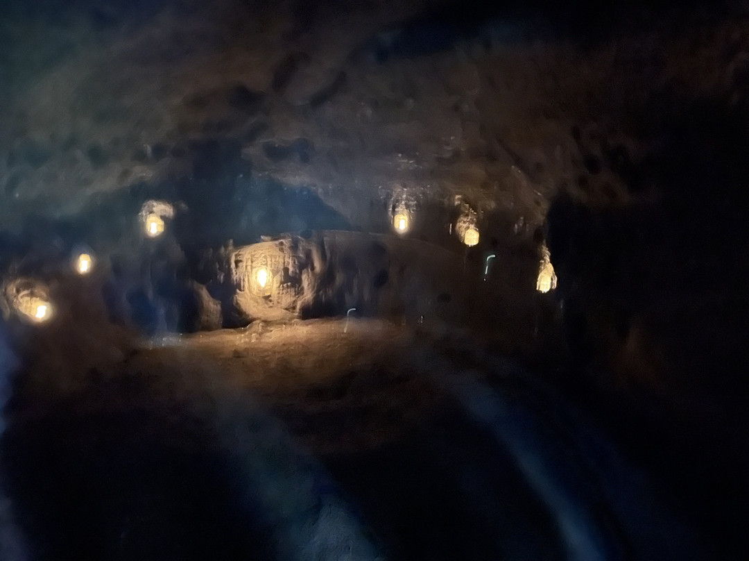 Caves Of Laugarvatn (the Cave People)-Laugarvatn必去景点