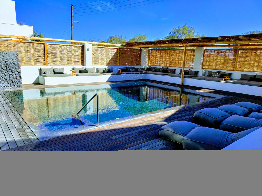 天蝎座海滩酒店主图