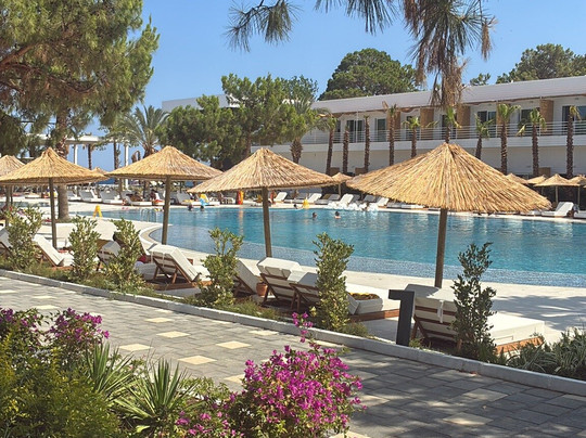 FashionTV Luxe Resort