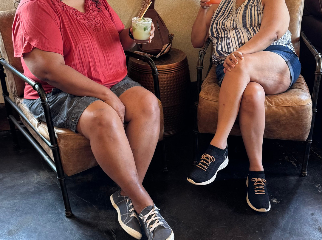 Boot Hill Distillery-道奇城必去景点