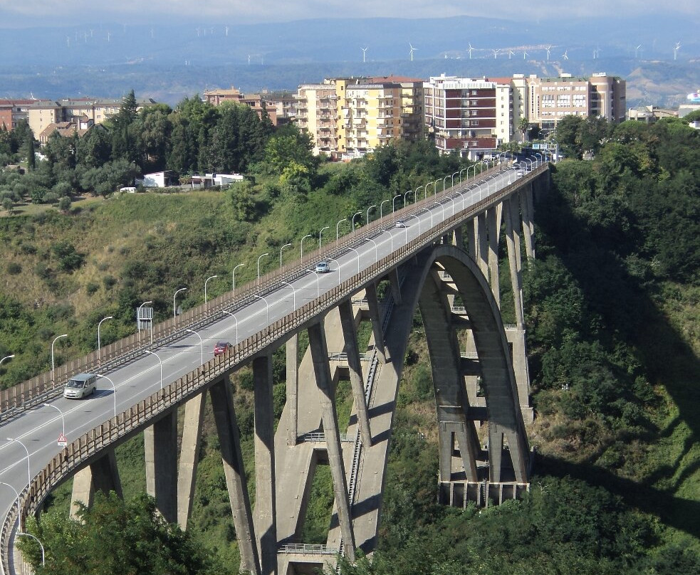 Ponte Bisantis-卡坦扎罗必去景点