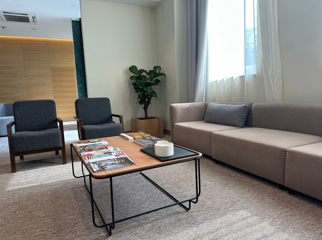 蒙德拉贡酒店主图