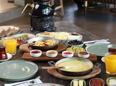 Çınaraltı Künefe & Kahvaltı