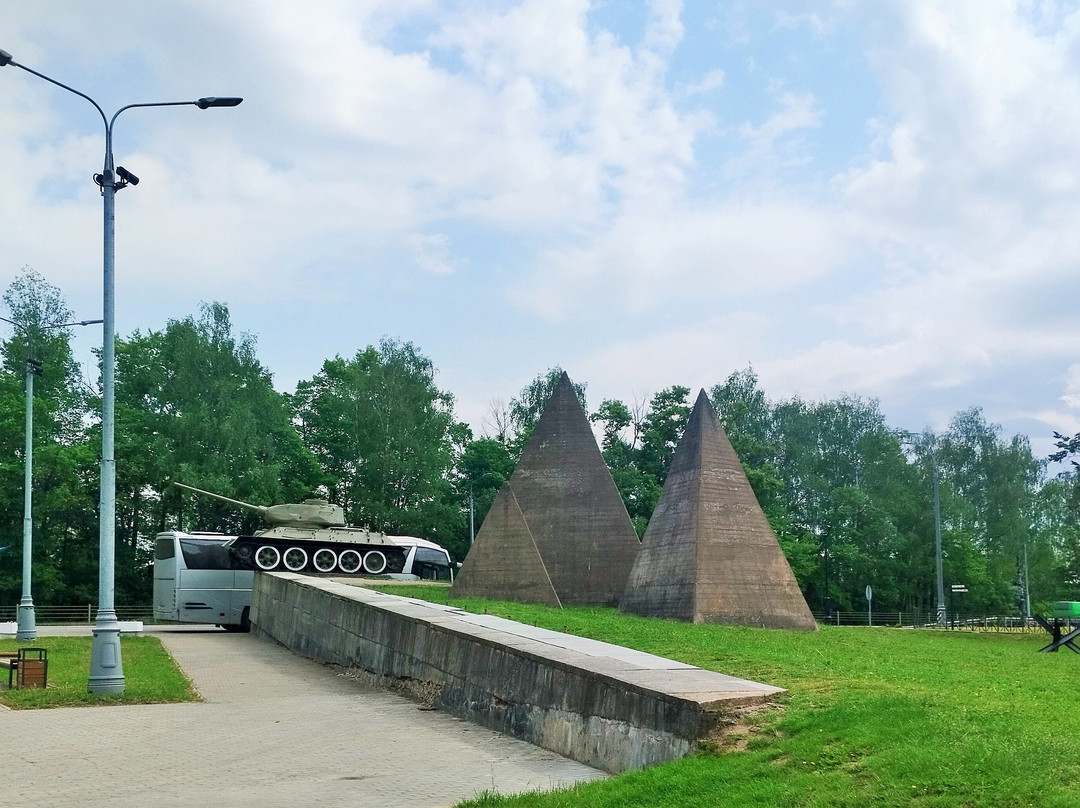 The Memorial Complex Rubezh Slavy-Snegiri必去景点