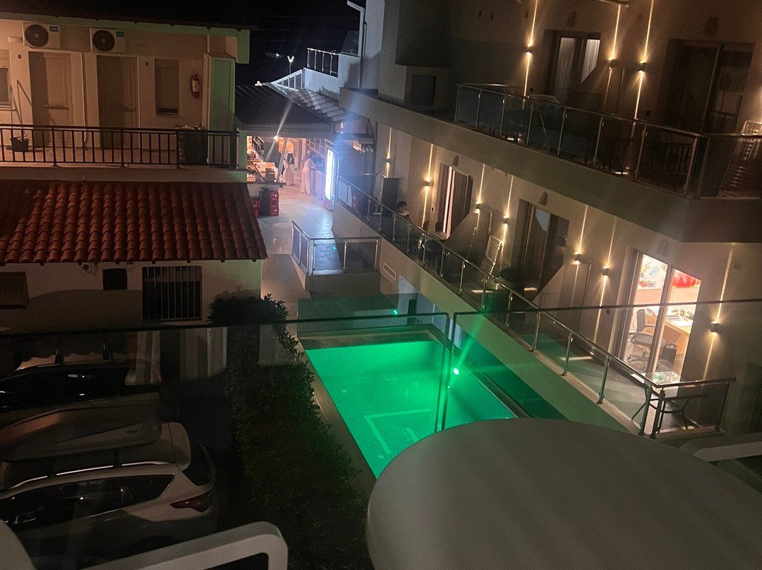 卡山德拉开放式公寓酒店