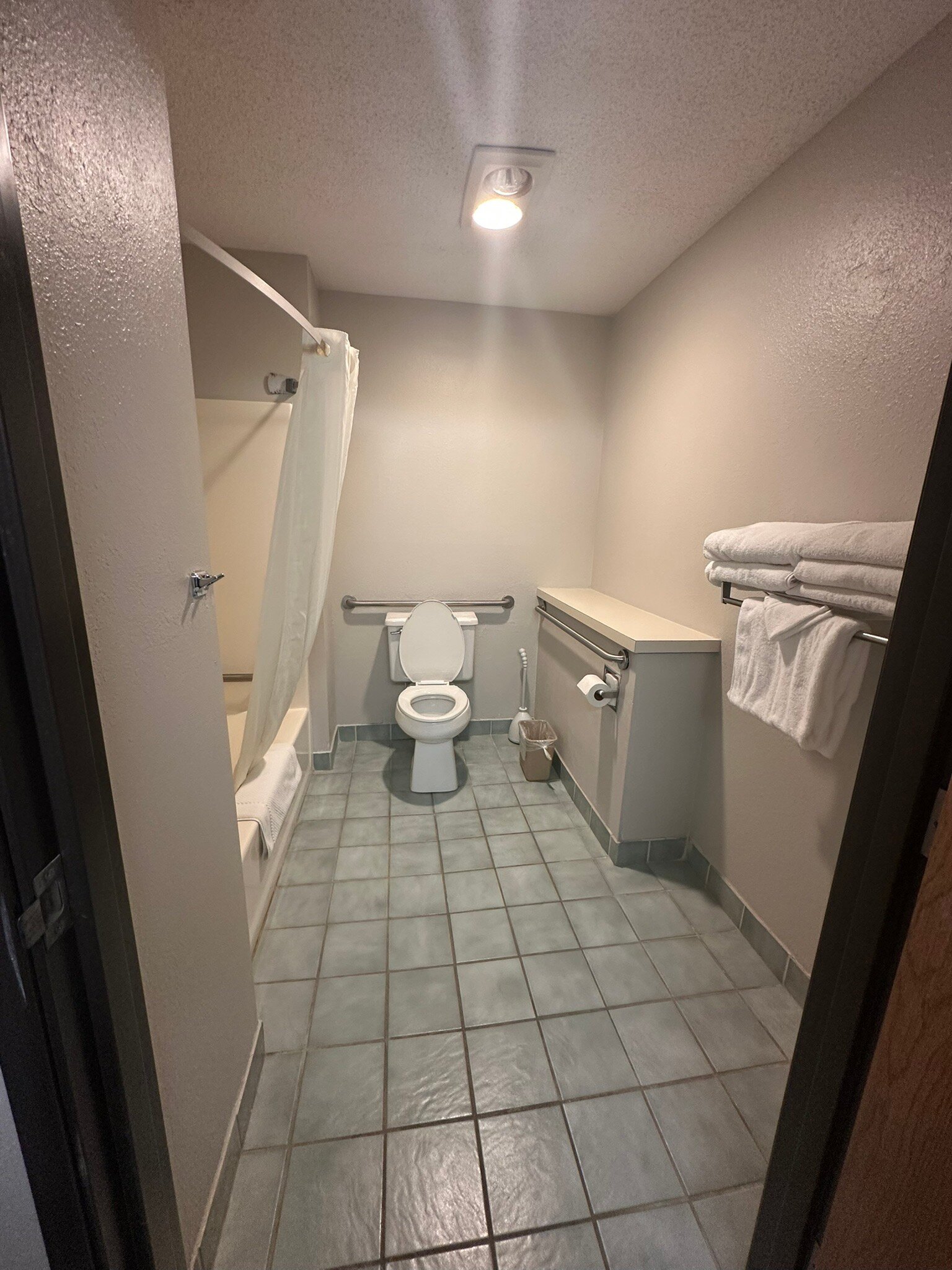 Bavarian Haus Lakefront Inn-官方