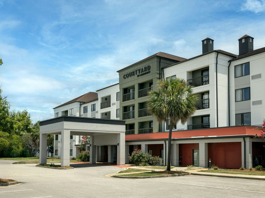 Courtyard by Marriott North Charleston Airport/Coliseum主图