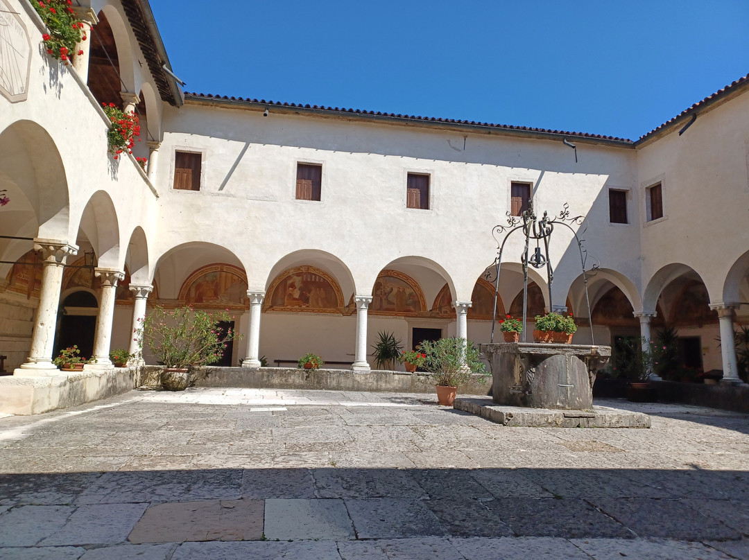 Santuario Santi Vittore e Corona-Feltre必去景点