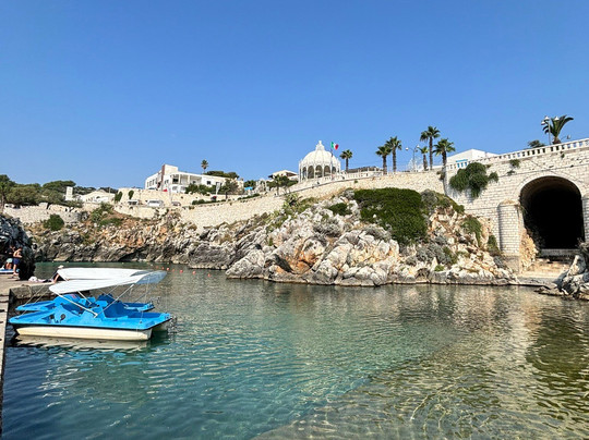 Red Coral-Castro必去景点