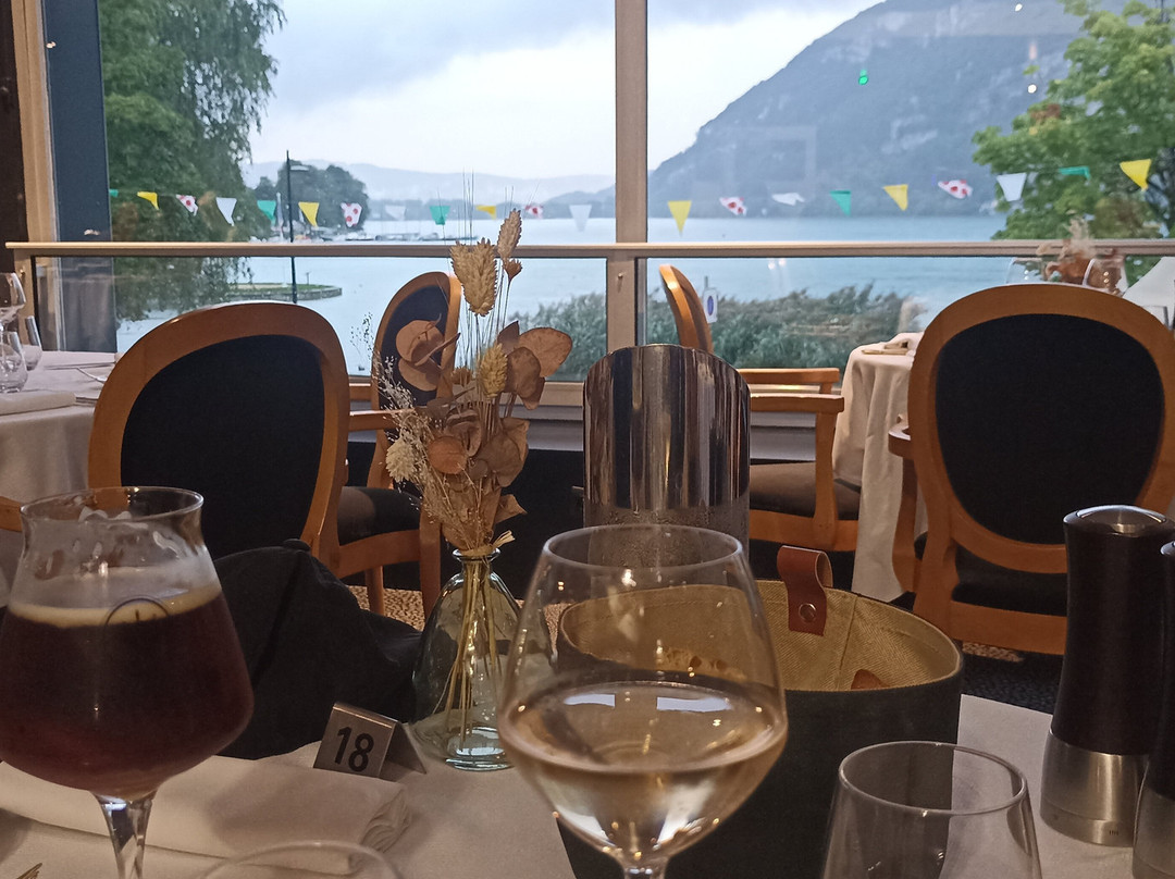 Hôtel Restaurant De L'Embarcadère主图