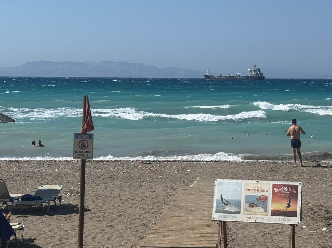 Alex Beach Hotel主图