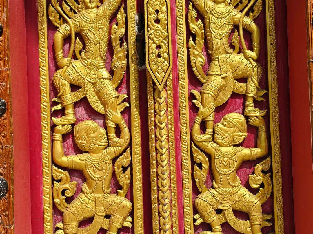 Wat Phra Narai Maharat-呵叻必去景点