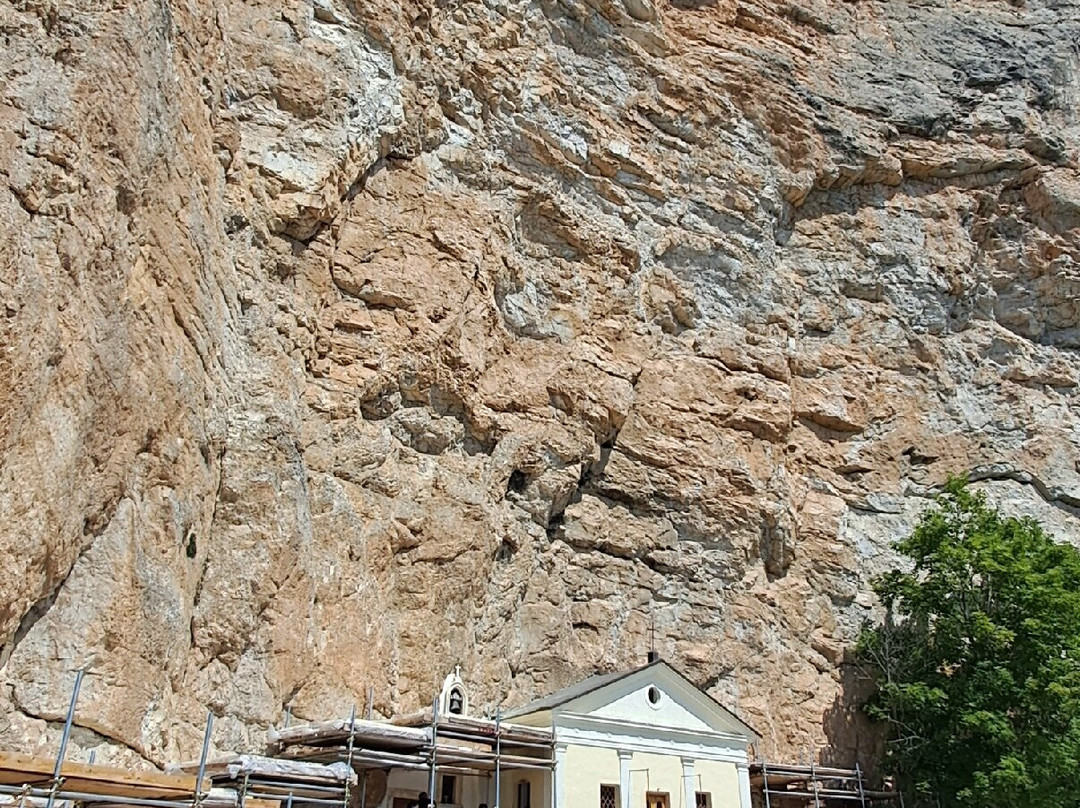 Santuario Della Santissima Trinita Vallepietra-Vallepietra必去景点