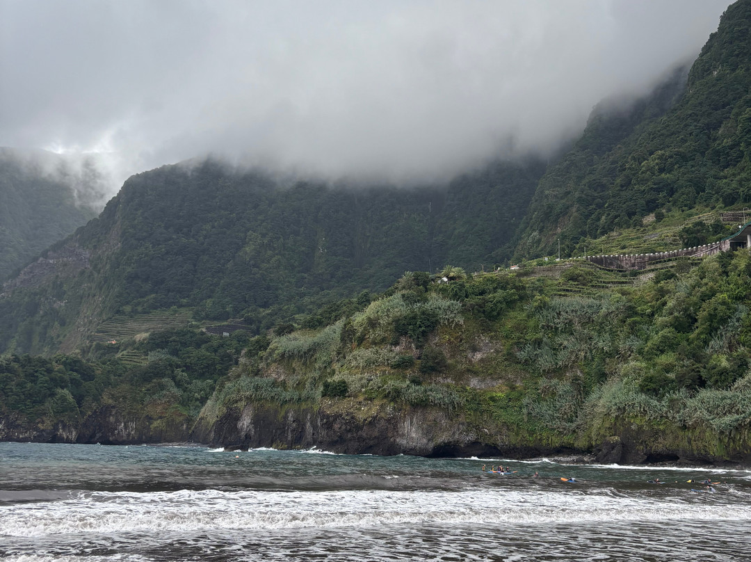Praia do Porto do Seixal-Seixal必去景点