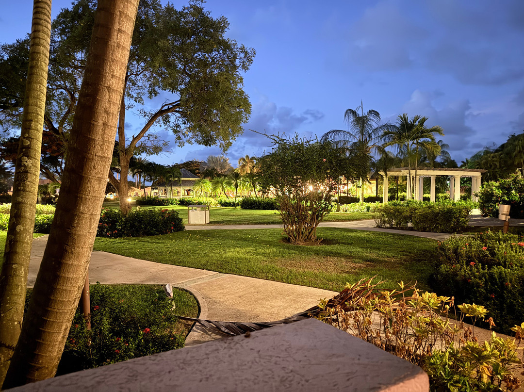 桑达尔斯格兰德安提瓜温泉度假全包酒店主图