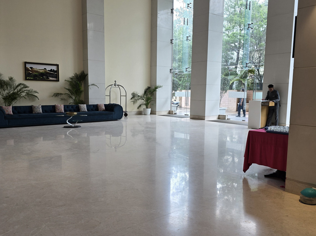 Regenta Central Grand Exotica主图