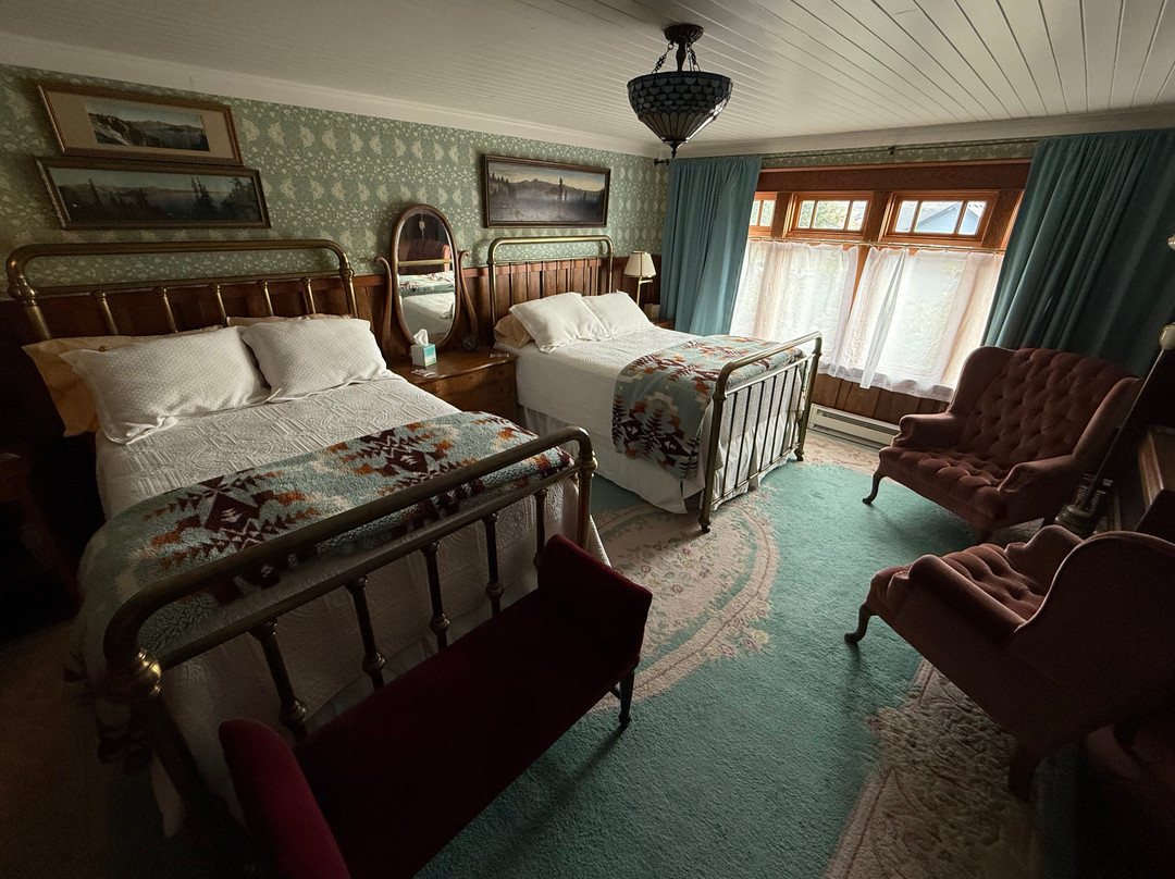 The George Johnson House主图