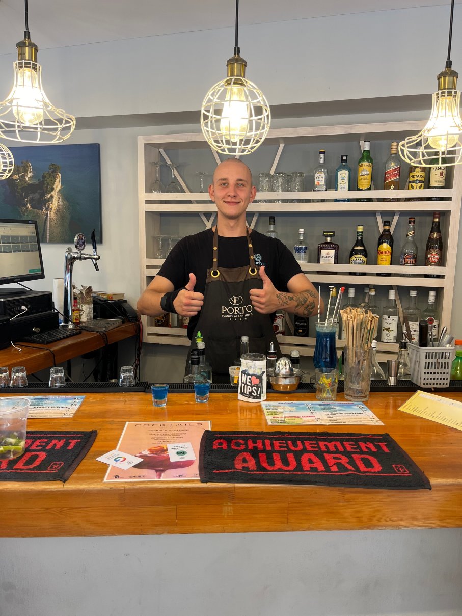 Planos Beach Hotel 海滩酒店-官方