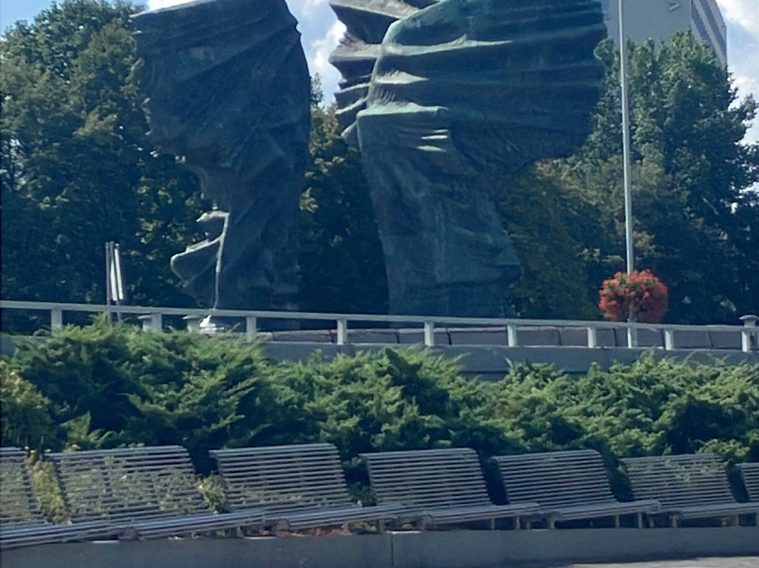 Silesian Insurgents' Monument (Pomnik Powstancow Slaskich)-卡托维兹必去景点