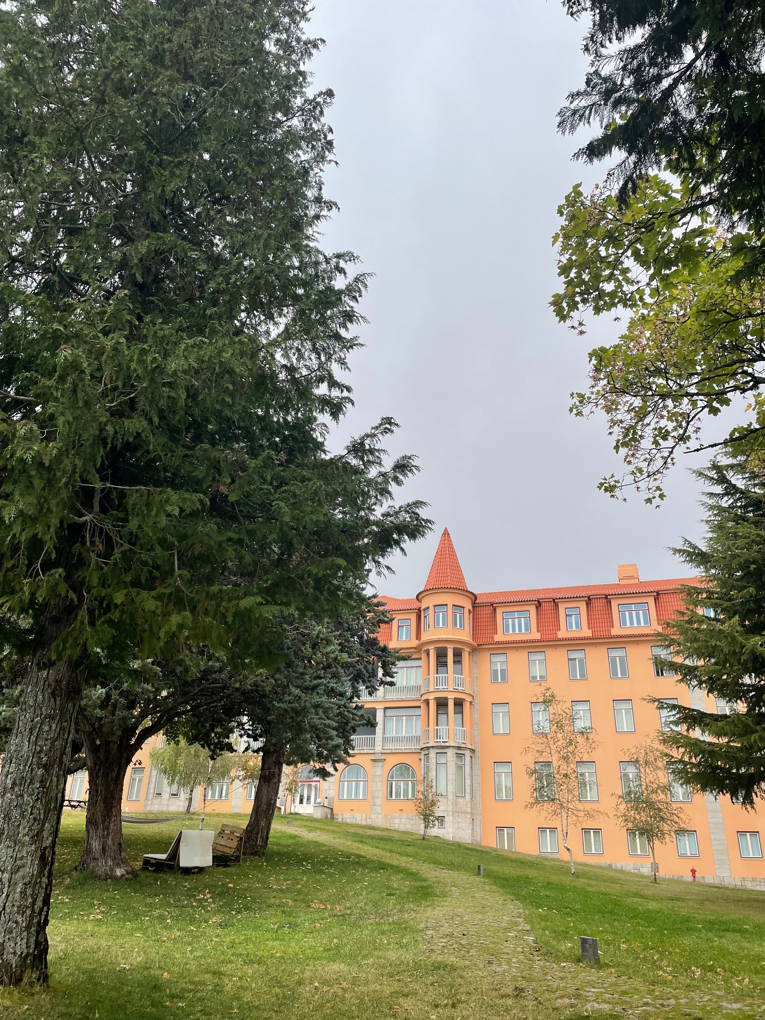 埃什特雷拉山脉旅馆-官方