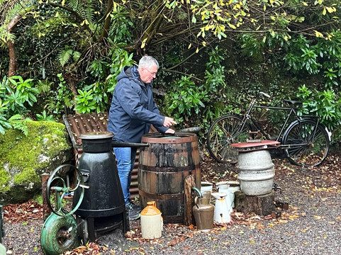 Molly Gallivan's Cottage & Traditional Farm-Releagh必去景点