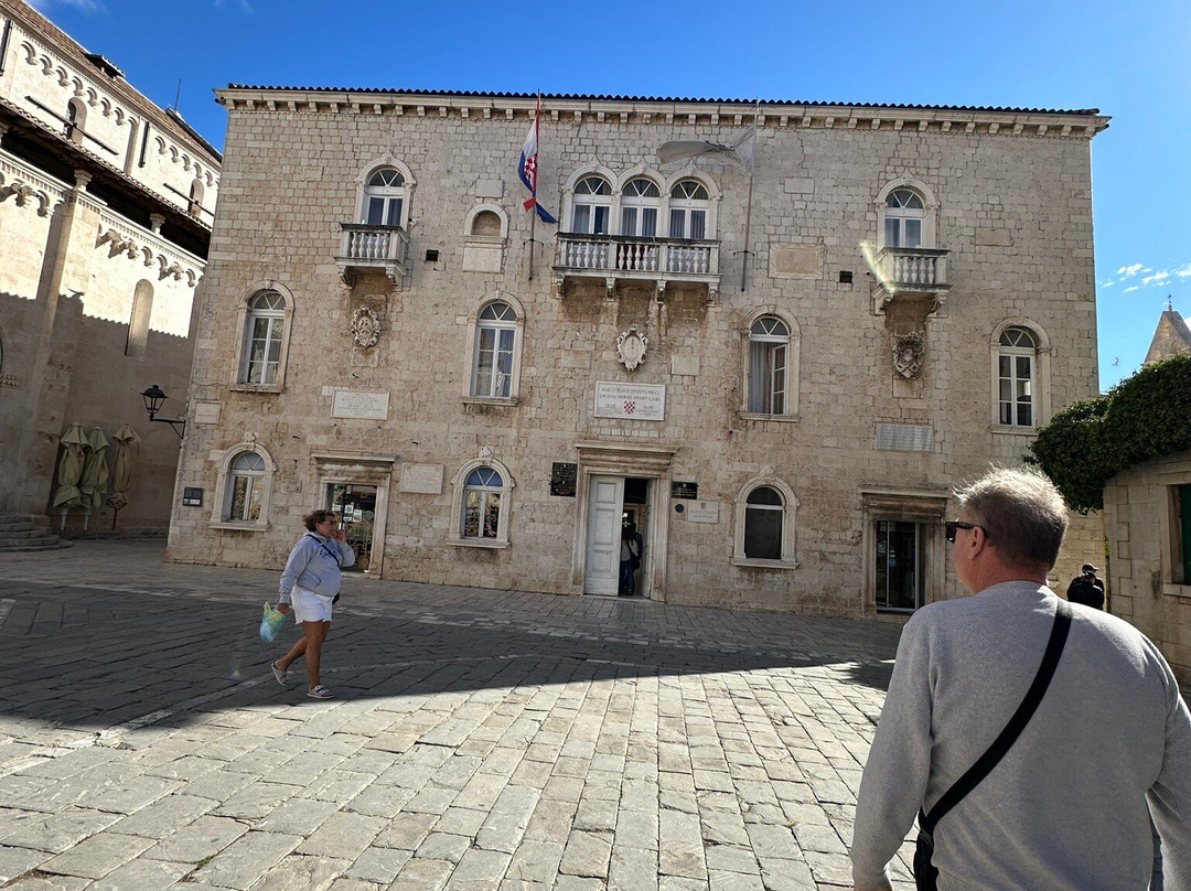 Ayuntamiento Trogir-特罗吉尔必去景点