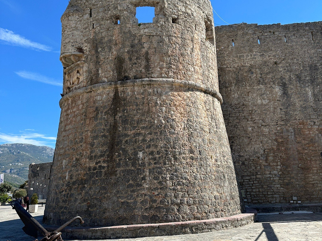 Budva City Walls-布德瓦必去景点