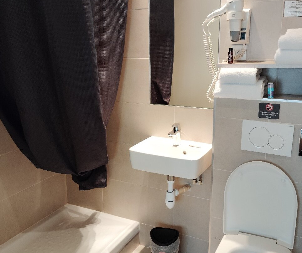 阿斯特里酒店主图