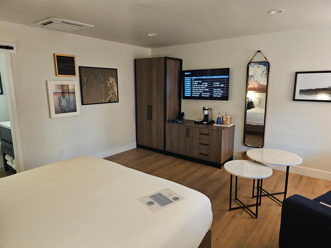 Del Mar Beach Hotel主图