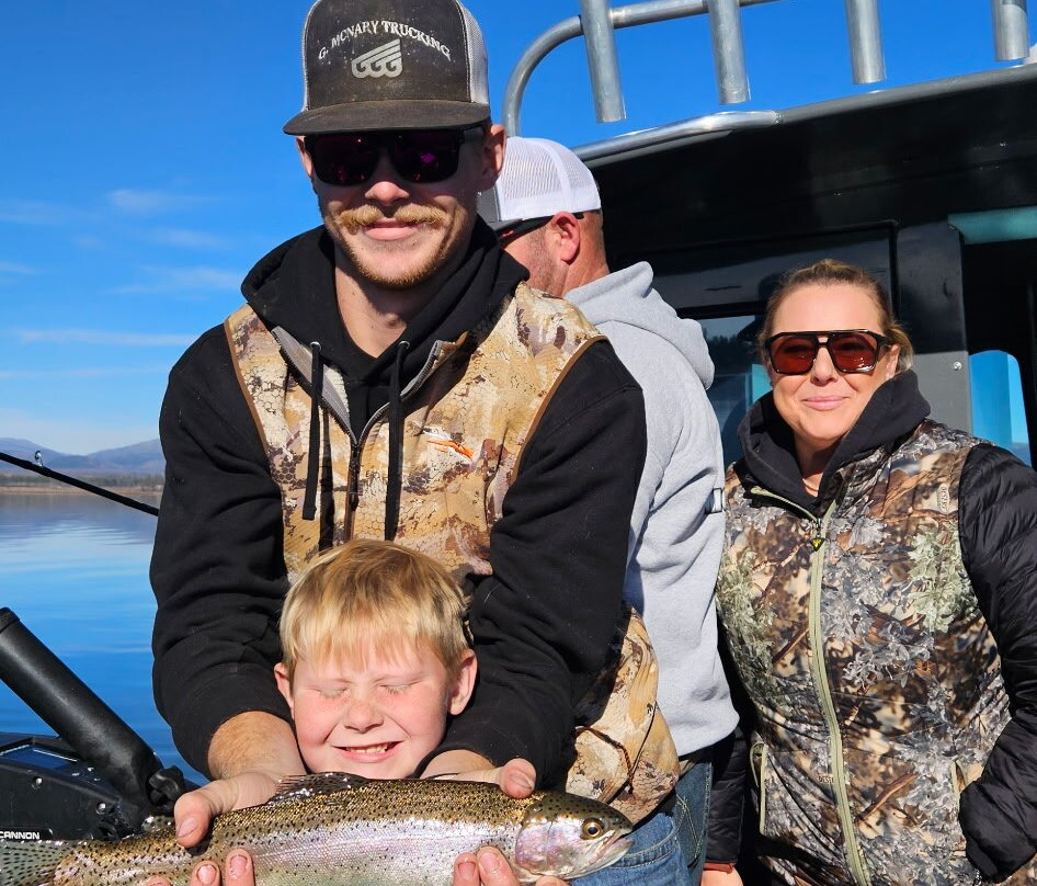 Almanor Fishing Adventures-Lake Almanor Peninsula必去景点