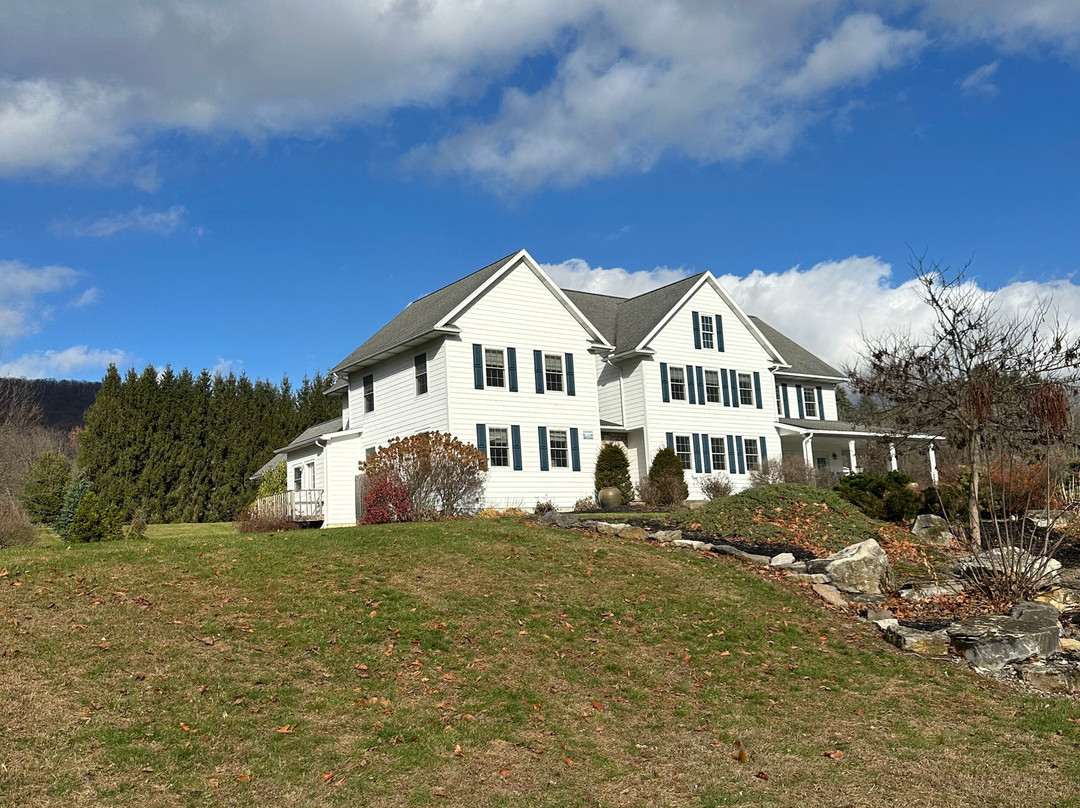 Apple Pony Inn主图