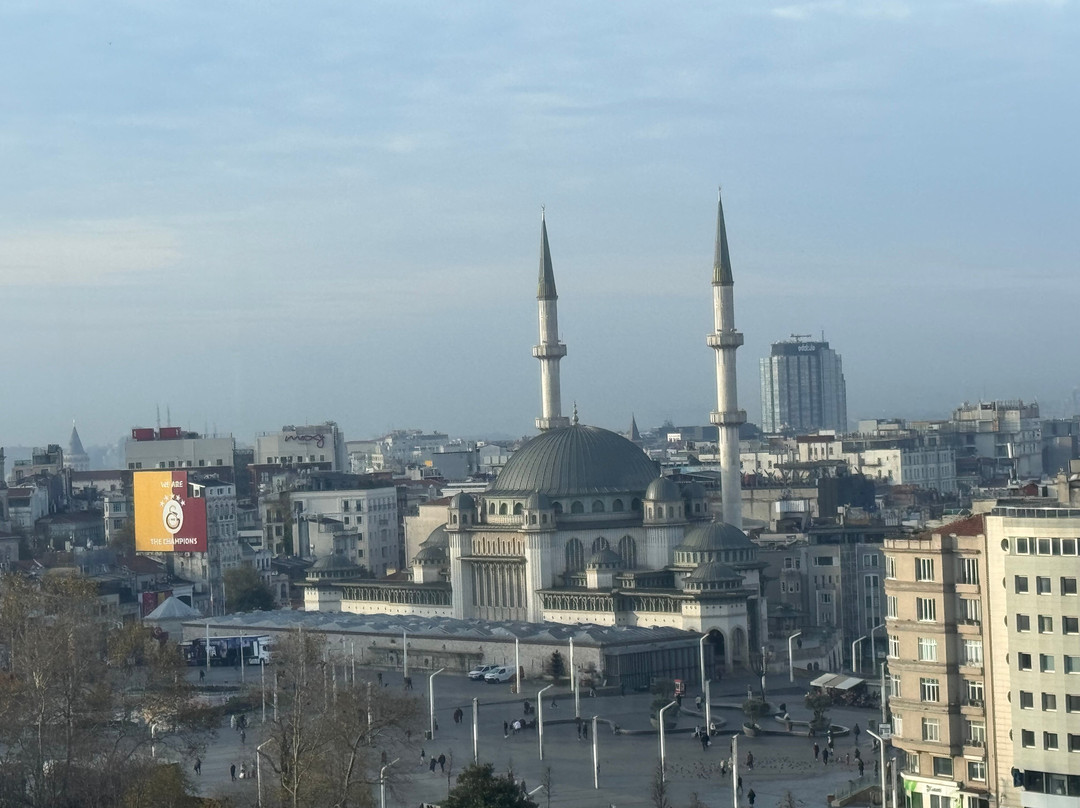 Kleos Tourism & Travel-乌奇萨必去景点