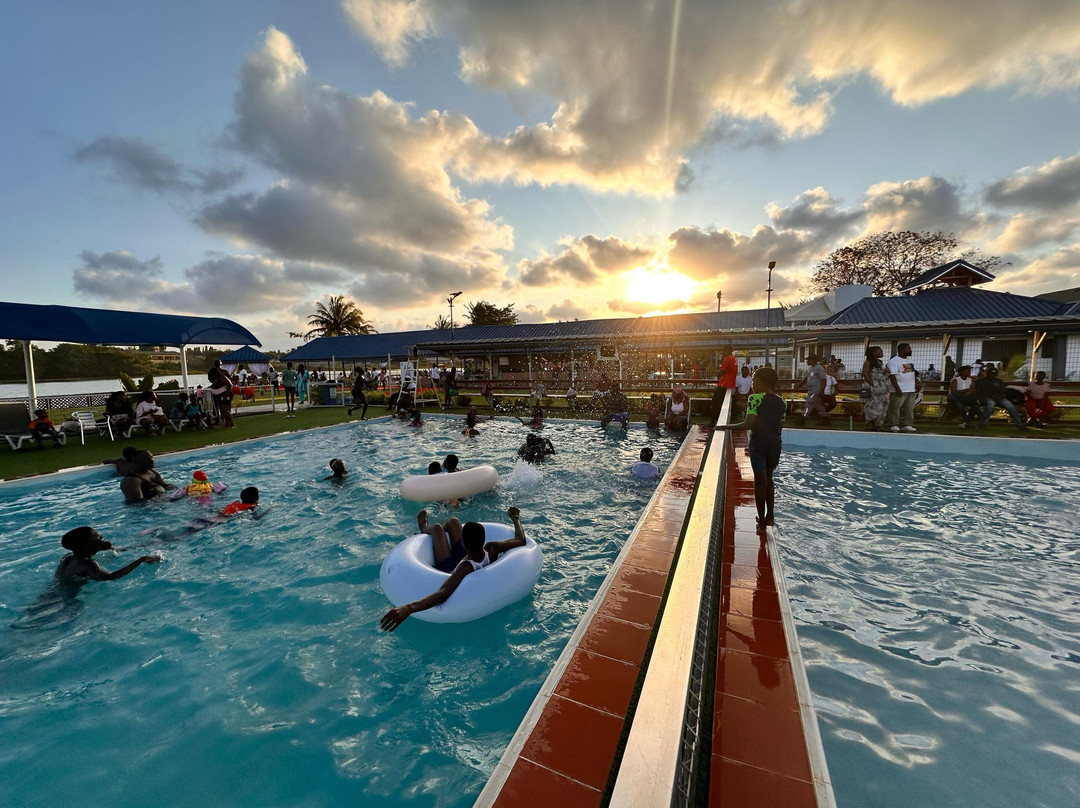 Marina Water Park - Lakeside