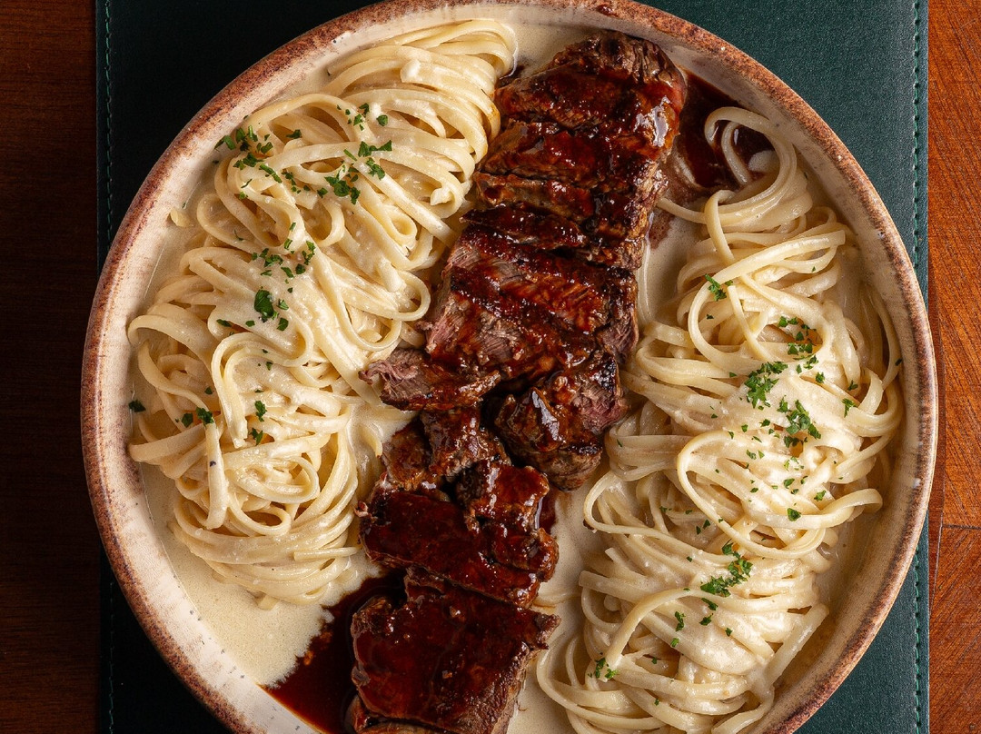 Cheff’s Rustic Kitchen