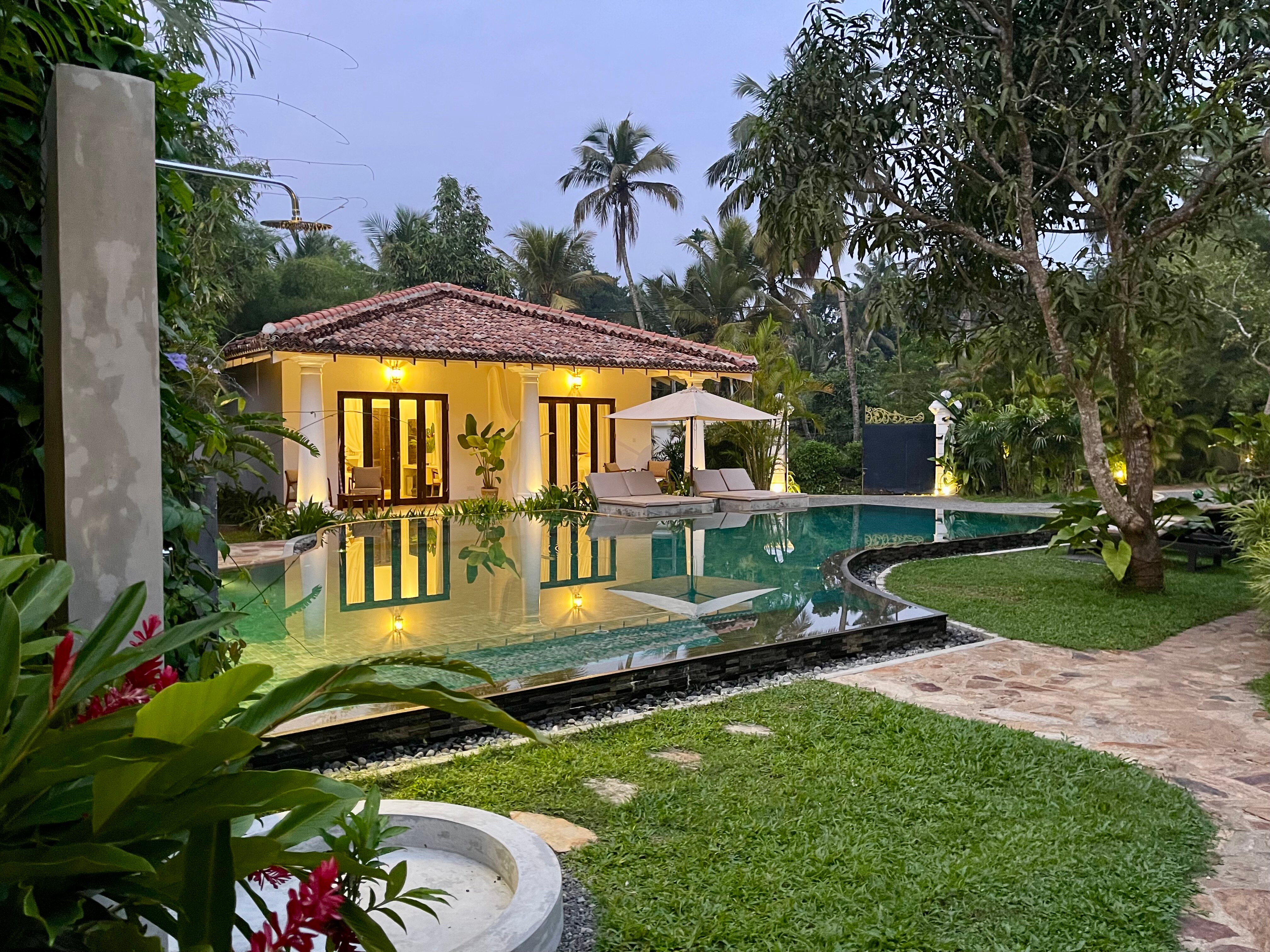 Younger Villas & Resorts - Claire Villa-浴室