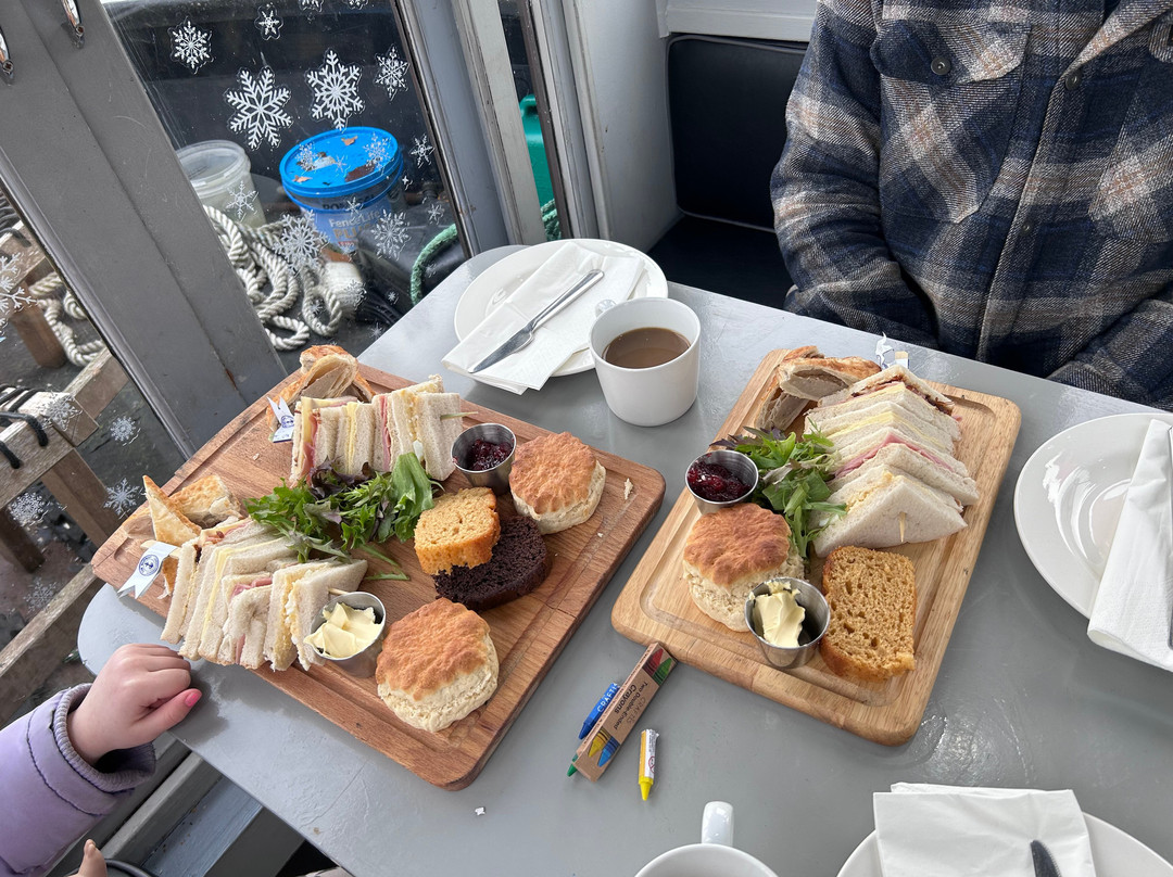 Lancashire Canal Cruises-Burscough必去景点