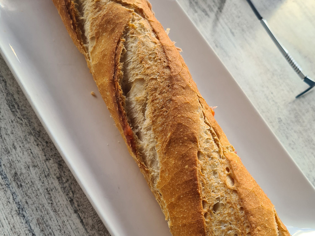 Forn de Pa Cafeteria La Mola