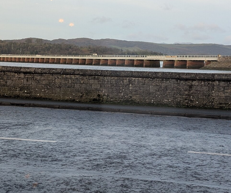 Ye Olde Fighting Cocks主图