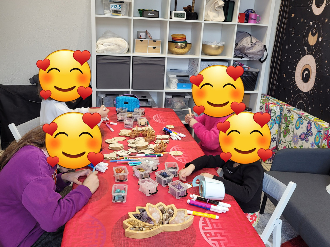 Le Studio de Luna Nath-Cranves-Sales必去景点