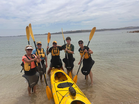 Pioneer Kayaking- Tours-考斯必去景点