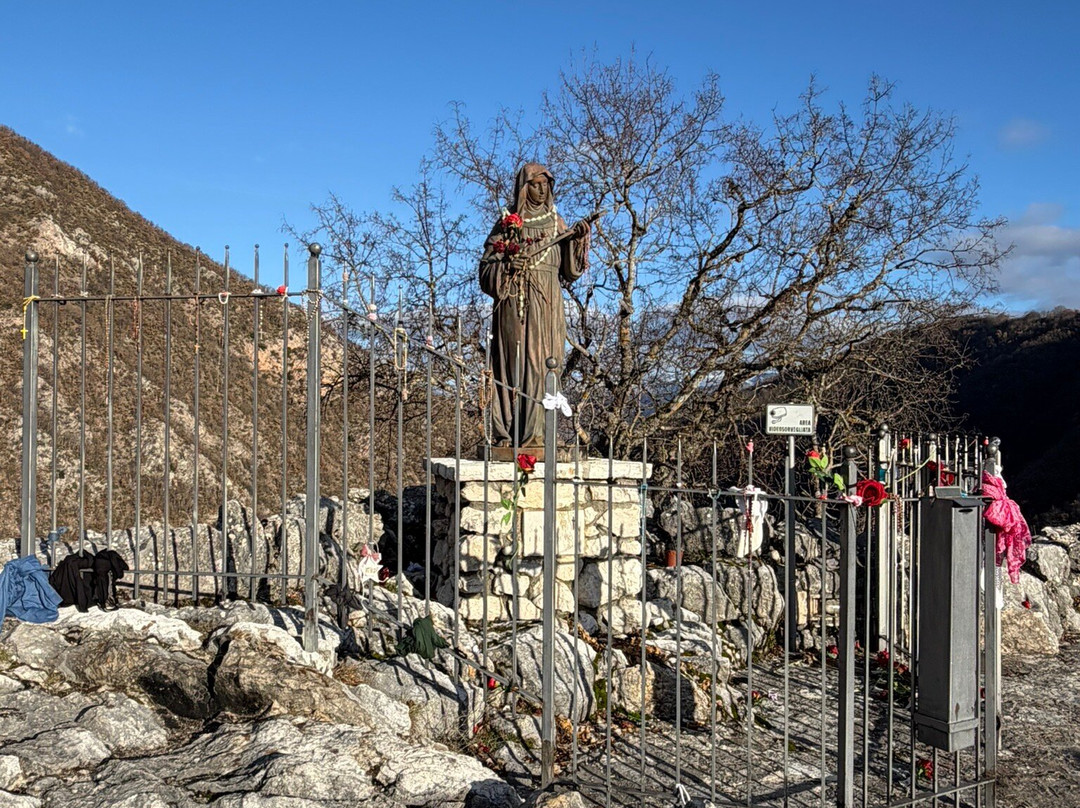 Scoglio della Preghiera-Cascia必去景点