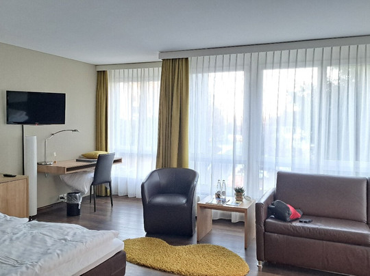 海利桑酒店主图