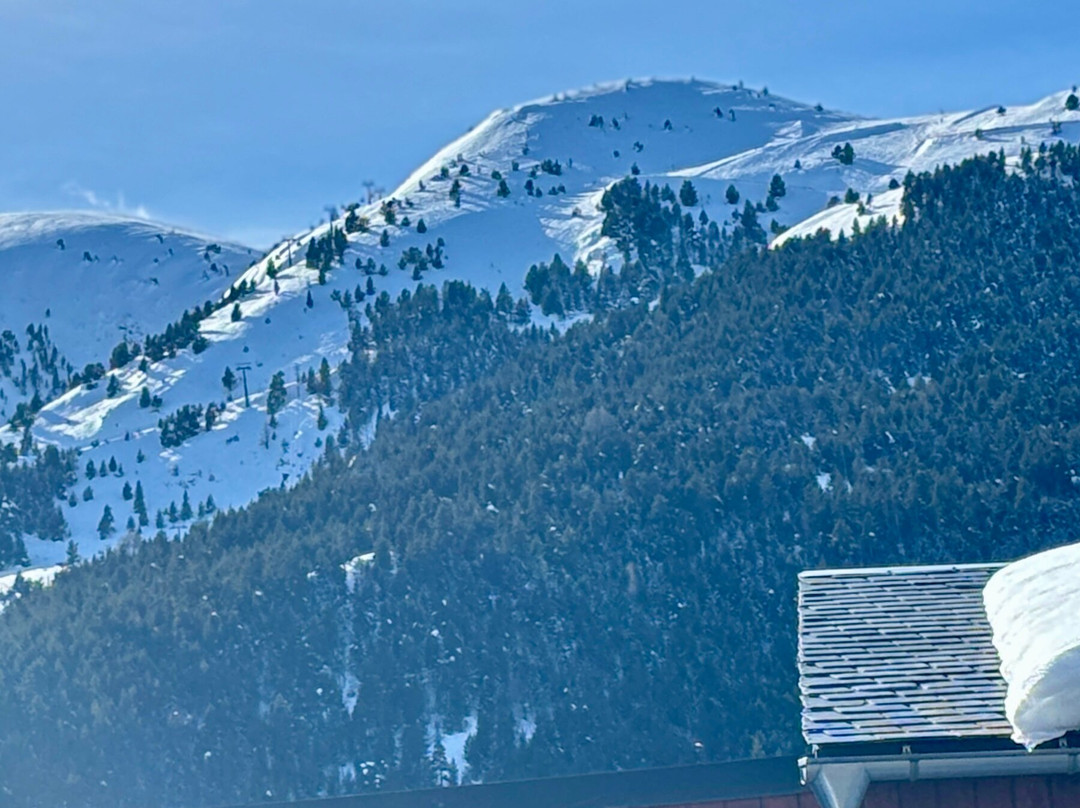 阿莫雷特斯酒店主图
