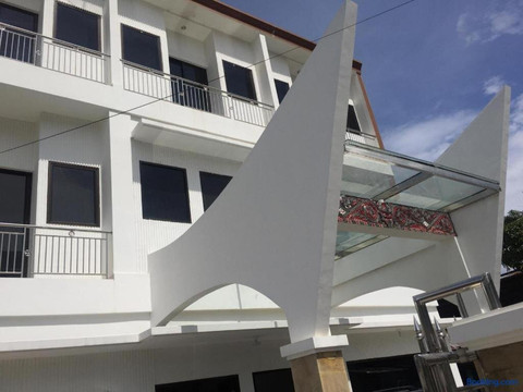 Opriss Hotel & Bungalow