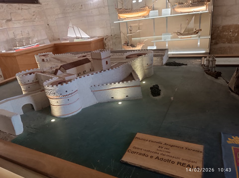 Castello Aragonese-塔兰托必去景点